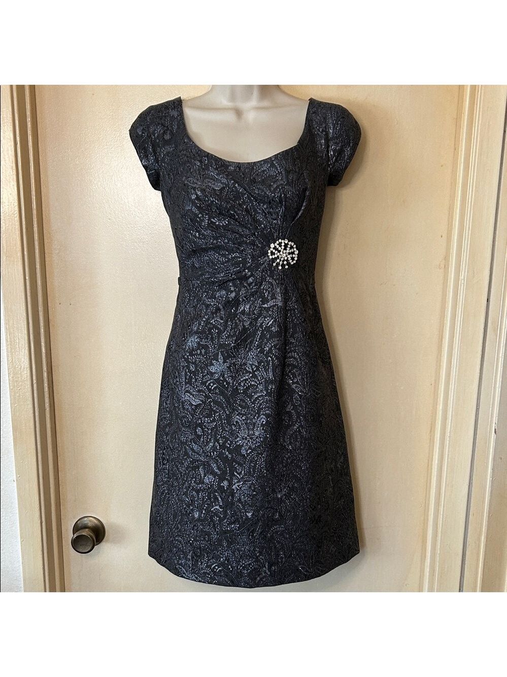 Rebecca Taylor Elegant Gray Brocade Cocktail Dress size 2
